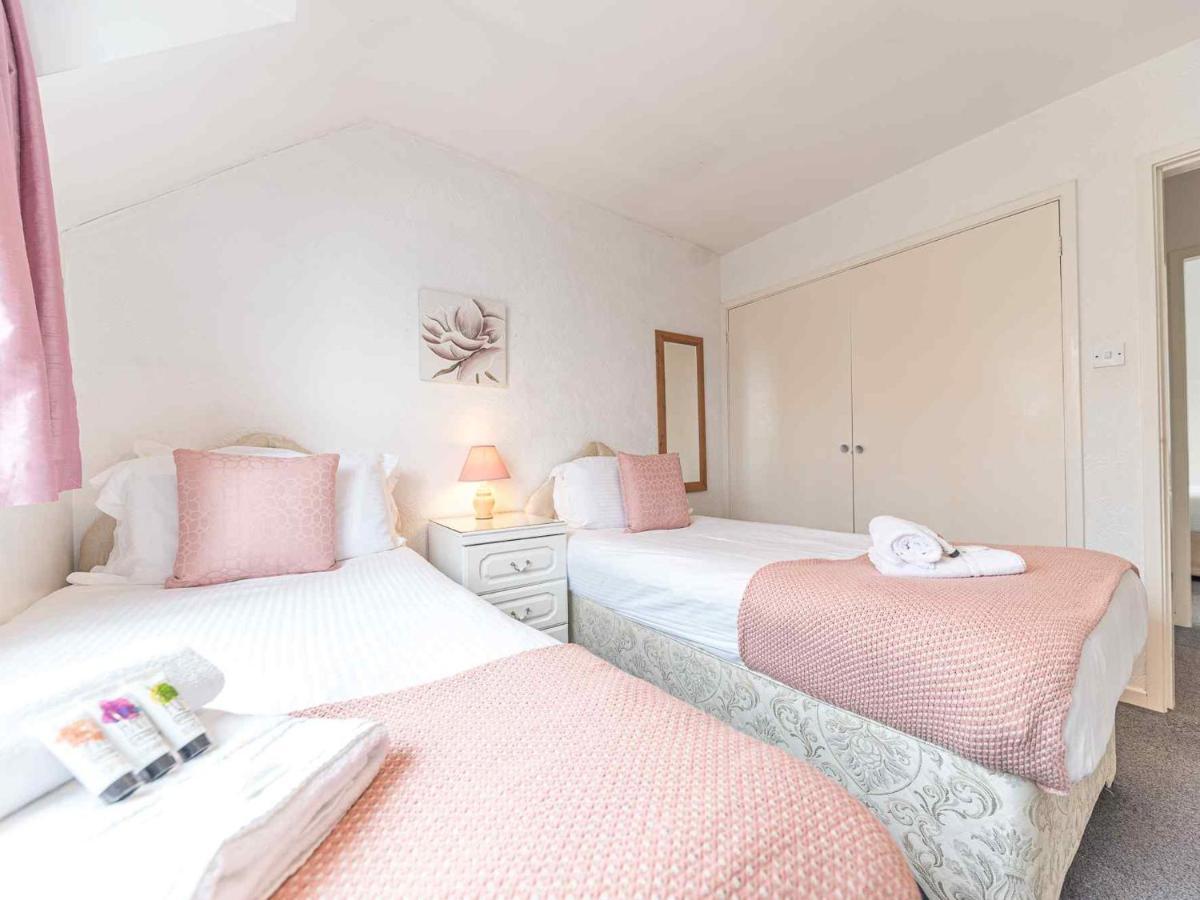 Pass The Keys Comfortable 3 Bed In Central Bowness With Parking Windermere Eksteriør billede
