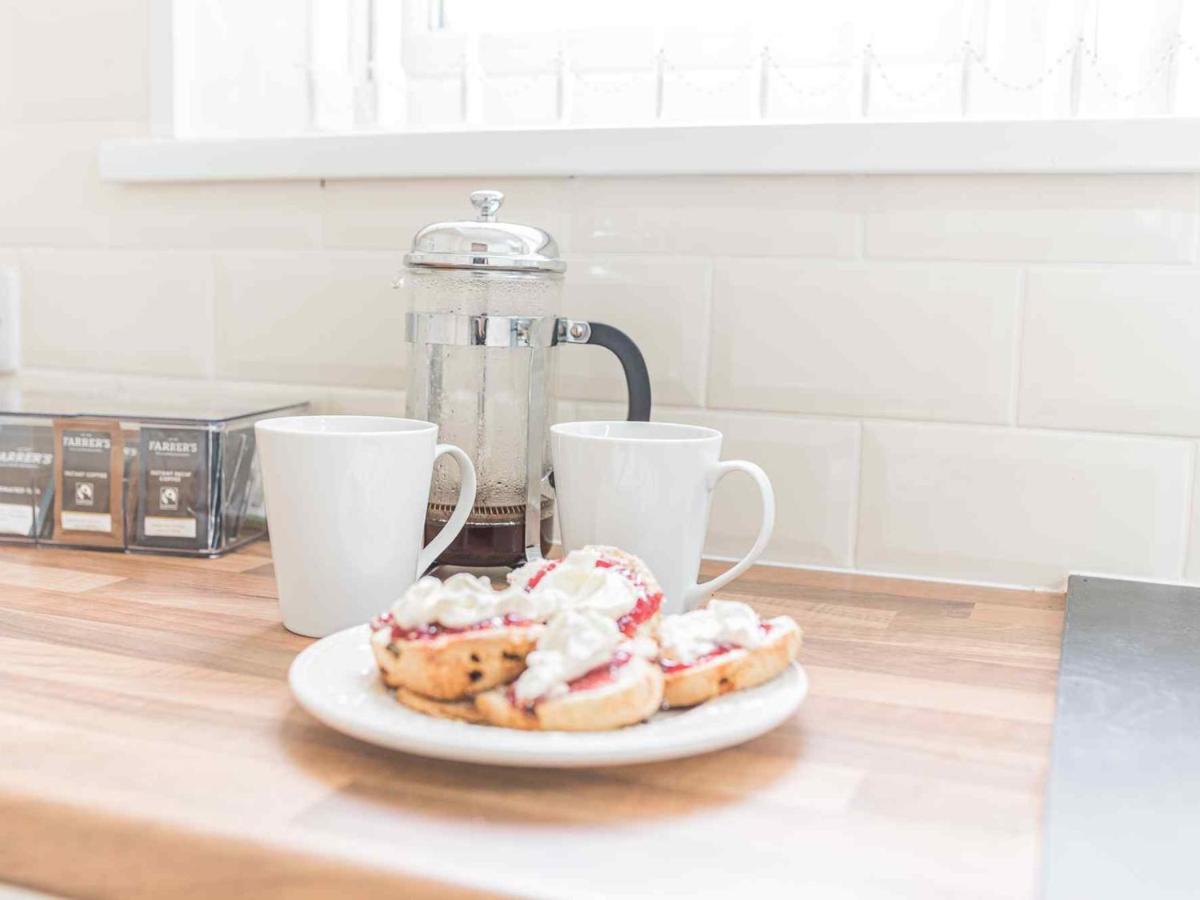 Pass The Keys Comfortable 3 Bed In Central Bowness With Parking Windermere Eksteriør billede